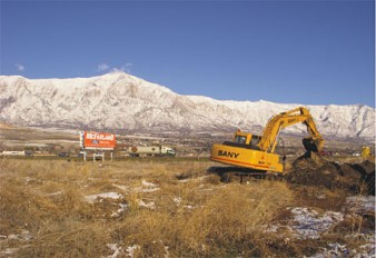 SANY diggers in the interstate highway in Arkansas, USA SANY diggers in the interstate highway in Arkansas, USA