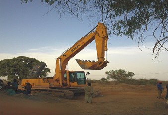 SANY hydraulic diggers in Nigerian expressway construction SANY hydraulic diggers in Nigerian expressway construction