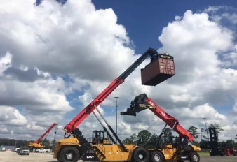 SANY reachstacker at port of Jacksonville, Florida SANY reachstacker at port of Jacksonville, Florida