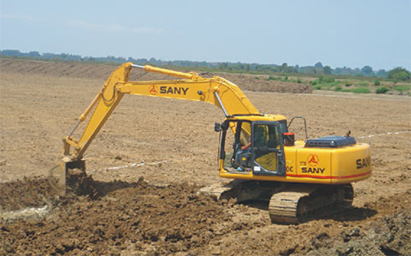 1491534387507965.jpg excavator-in-Ecaudor-1.jpg
