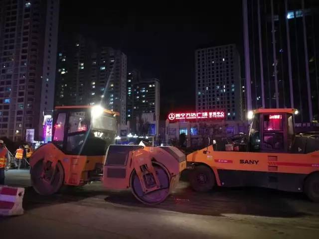 SANY road machinery supports the successful convention of the Tour of Qinghai Lake SANY road machinery supports the successful convention of the Tour of Qinghai Lake