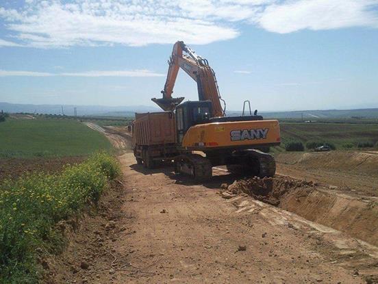 sany215.jpg