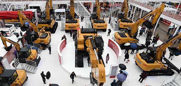 SANY HEAVY DUTY EXCAVATOR AT BAUMA CHINA.jpg