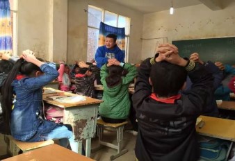 Lightening road for children -SANY Foundation initiates charity activity on Int’l Volunteer Day 