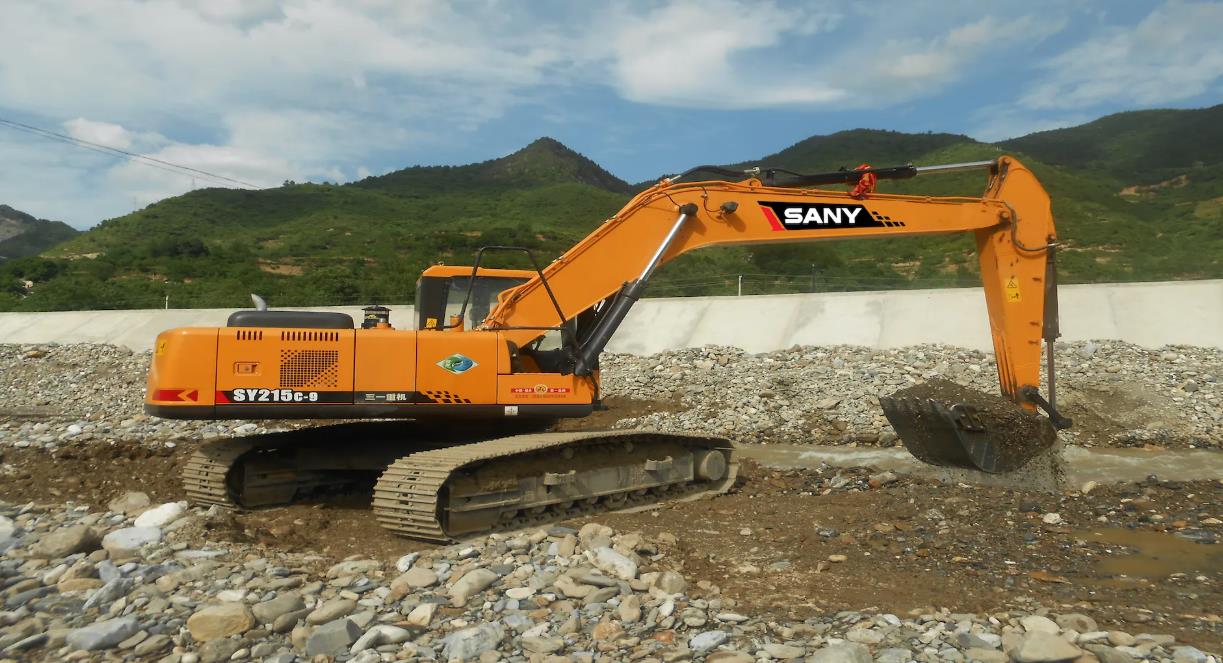 SANY 20-21.5 ton medium excavator