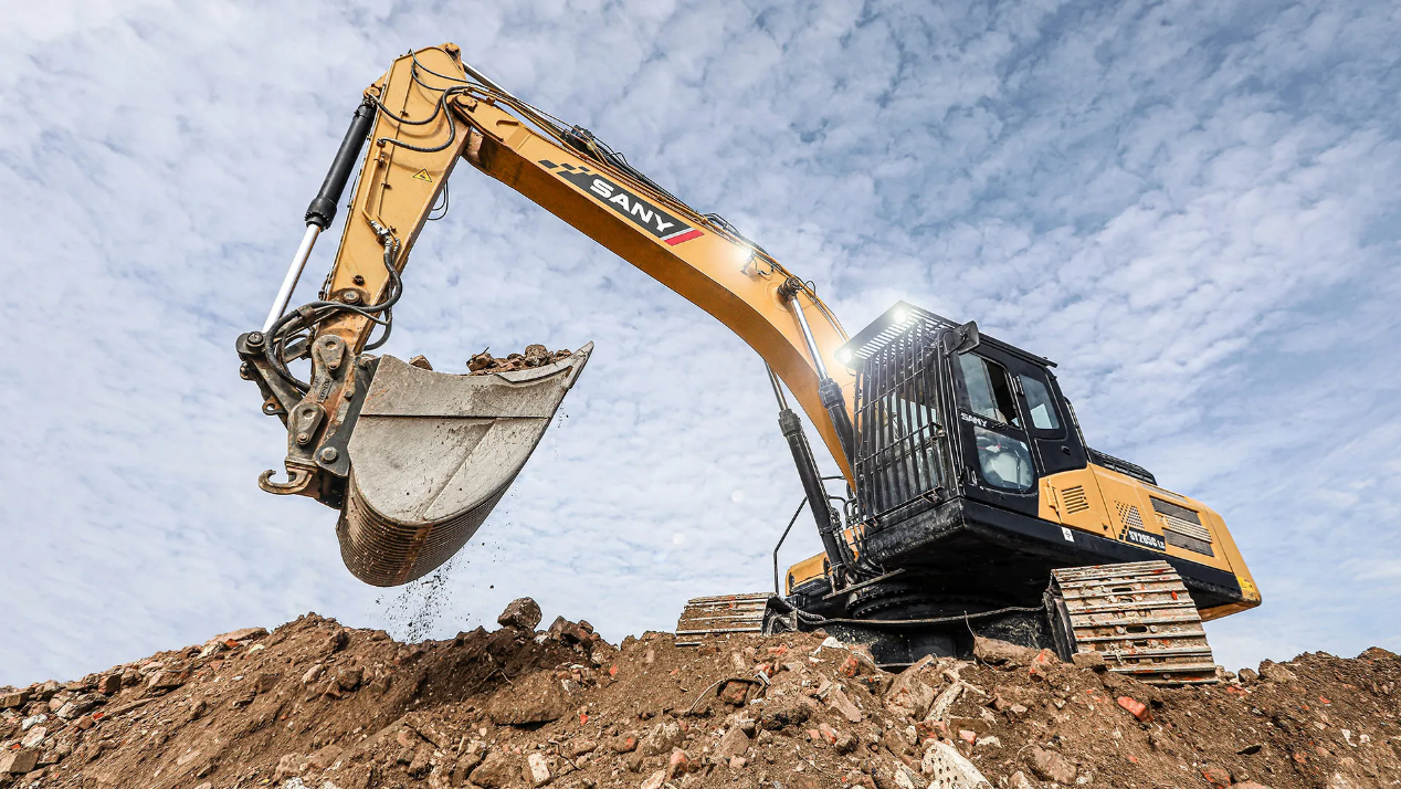  Excavator digging soil