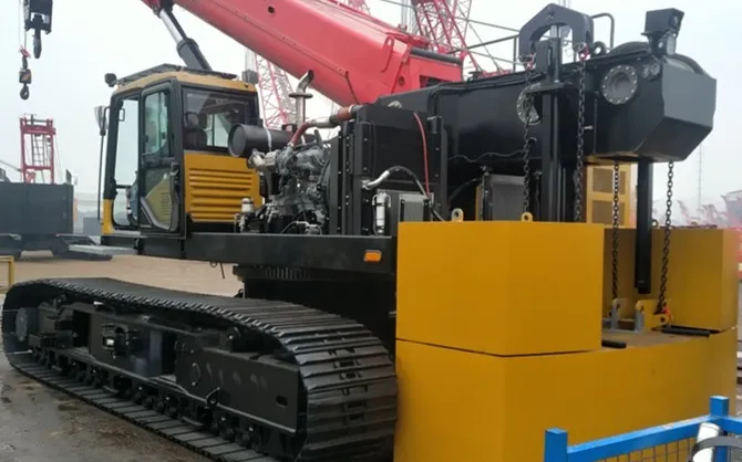 Crane installation and disassembly