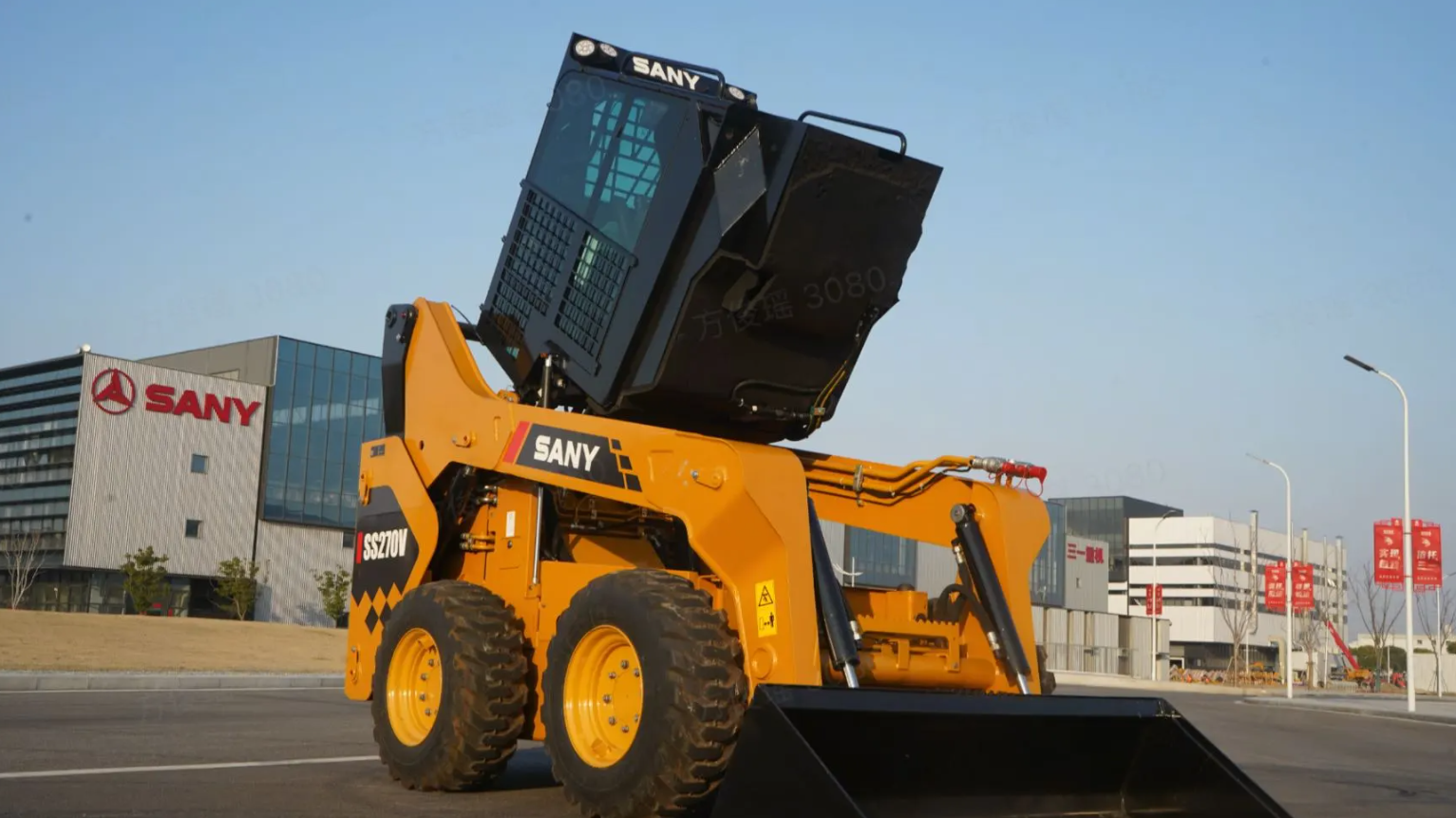 What Is a Skid Loader? Meaning, Principle & Guide