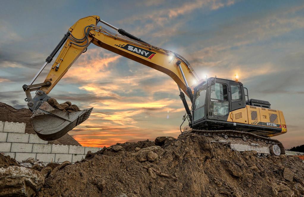 Cucharón de excavadora en funcionamiento