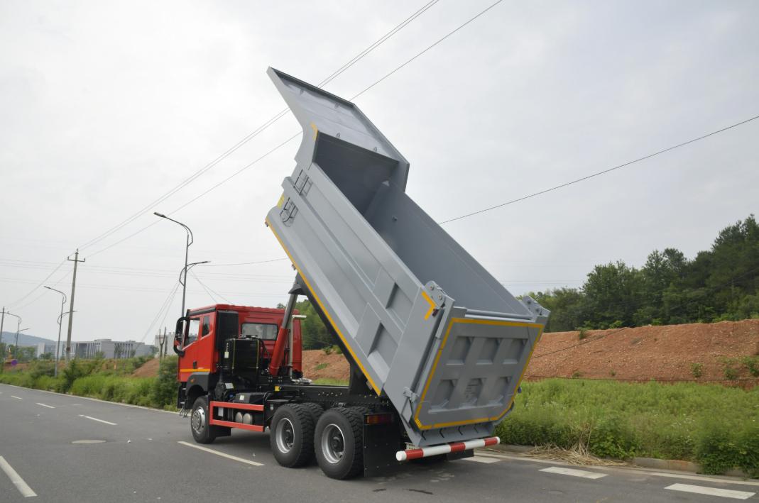 Dump Truck preparing for the job