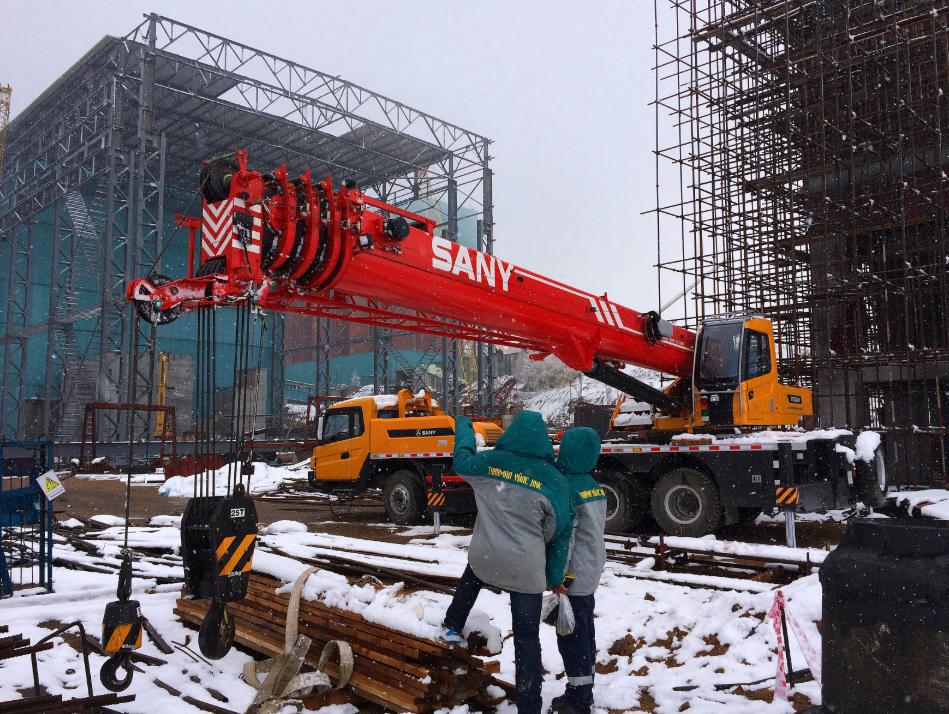 SANY Below 45T Truck Crane