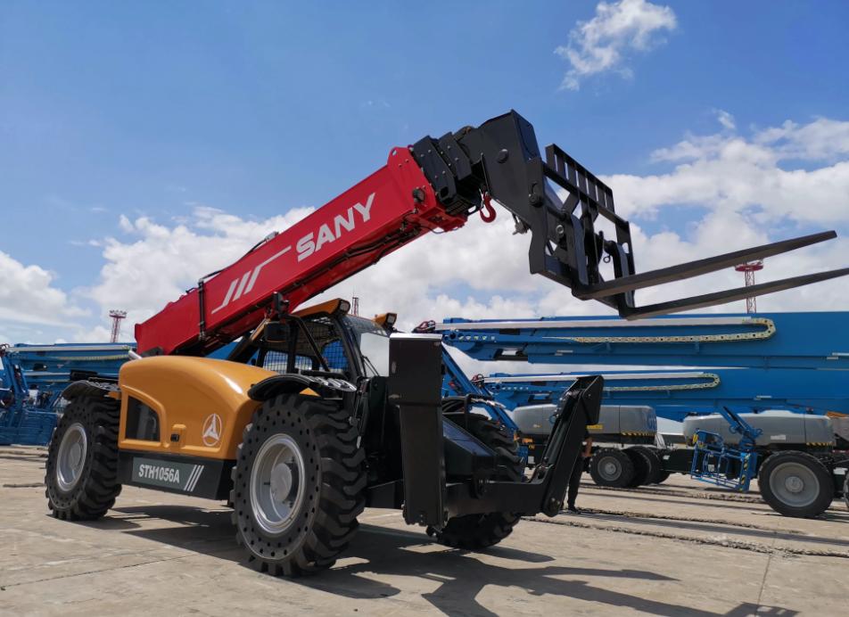 SANY telehandler preparing to head to the construction site