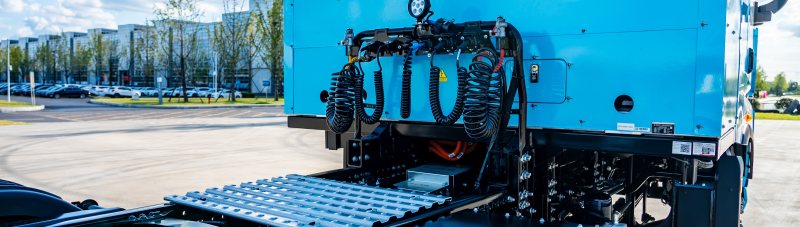 Electric Semi-trailer Tractor