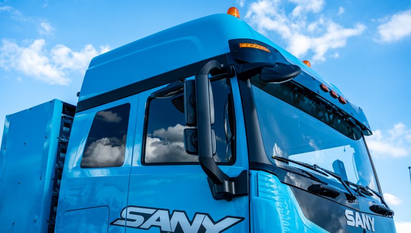 Electric Semi-trailer Tractor