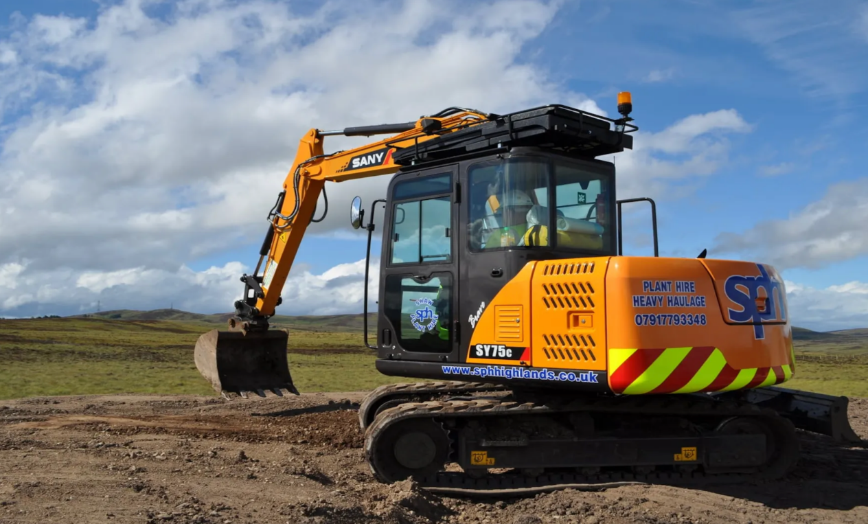SANY small excavator at work